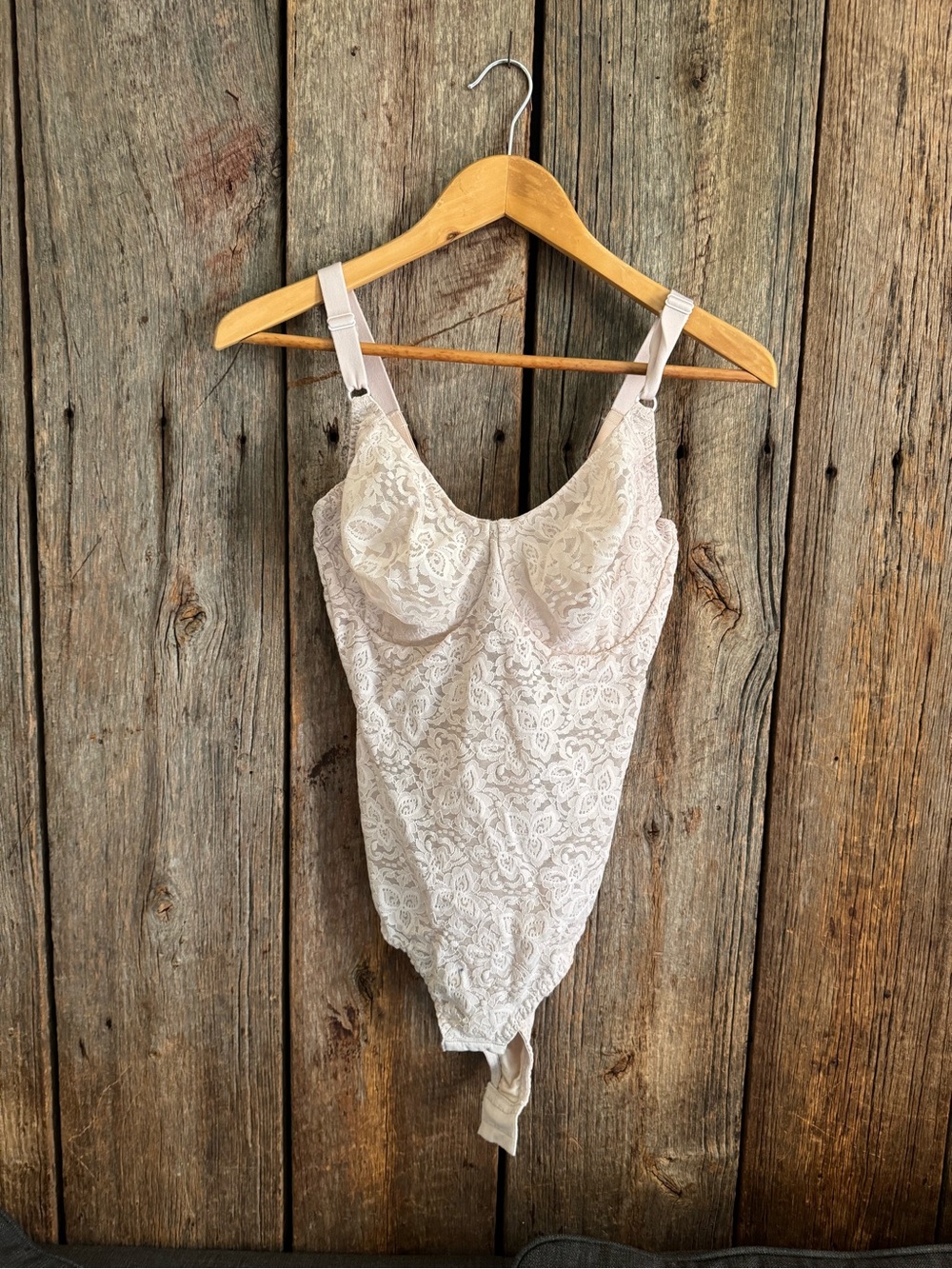Bali Cream Lace Underwire Bodysuit